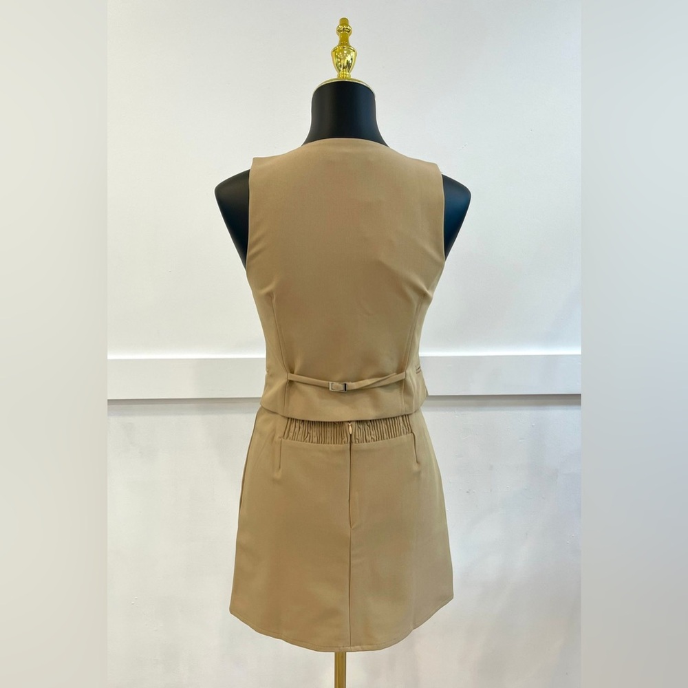 (RN170785-LTCML) SOLID BUTTON-UP VEST AND MINI SKIRT SET - Picture 4 of 6